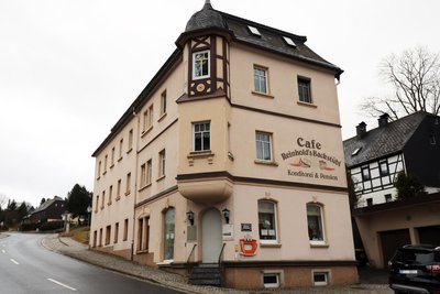 Reinholds Backstübl im Herzen von Neuhausen im Erzgebirge.
