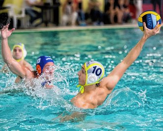 Für Max Beuchert, den "Zehner" im Team des SVV Plauen, geht die Vorbereitung auf die neue Bundesligasaison in die heiße Phase. Am Samstag kommen die SG Neukölln und WU Magdeburg zum Turnier ins Stadtbad.