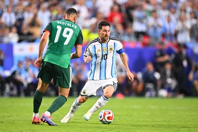 Lionel Messi traf bei seiner sechsten WM gleich zum Auftakt.