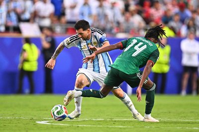 Lionel Messi traf bei seiner sechsten WM gleich zum Auftakt.
