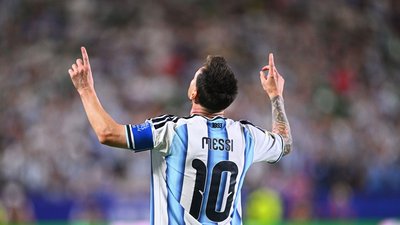 Lionel Messi trumpfe wie ein Fußball-Gott auf.