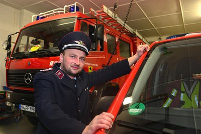 Ronny Müller, Feuerwehrchef in Altmittweida, freut sich, dass neue Technik angeschafft werden soll.