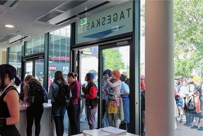 Die letzten 100 von 1500 Tickets wurden innerhalb einer halben Stunde nach Eröffnung verkauft. Damit war die "ShiroCo" in Chemnitz komplett ausgebucht.