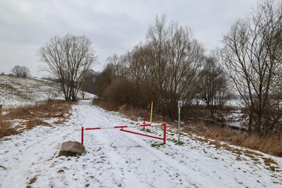 Der neue Geh- und Radweg soll auf der Trasse des Flusserlebnispfades entstehen, der nach dem Hochwasser 2002 entlang des Lungwitzbachs angelegt wurde.