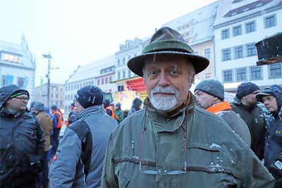 Albrecht von Schönberg, Landwirt aus Halsbrücke, unterstützt den Protest der Bauern in Freiberg.
