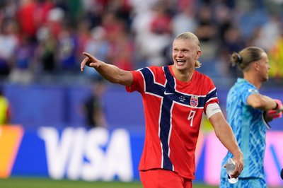 Traf bei seinem WM-Debüt doppelt: Erling Haaland. 