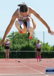 Séraphine Landmann (LV 90) landete in Gelenau mit 4,78 Meter auf Rang 2 der Weitsprung-Konkurrenz. 