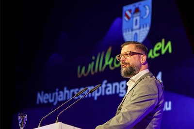 Auch Oberbürgermeister Marcus Steinhart ließ den ein oder anderen Gag gucken.