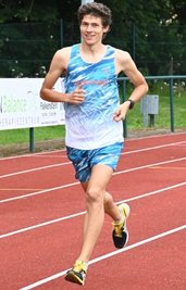 Der beim LAV Reichenbach trainierende Plauener Fabian Gering legte mit 17.740 Metern im Falkensteiner Stundenlauf die längste Strecke zurück. 