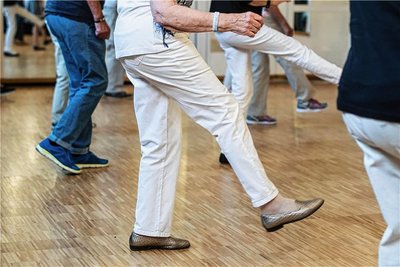Tanzen ist ein guter Ausgleich zum unrhythmischen Alltag.