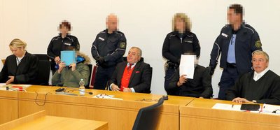 Zwei Männer im Alter von 21 und 25 Jahren sind vor dem Landgericht Chemnitz wegen gemeinschaftlichen Totschlags angeklagt.
