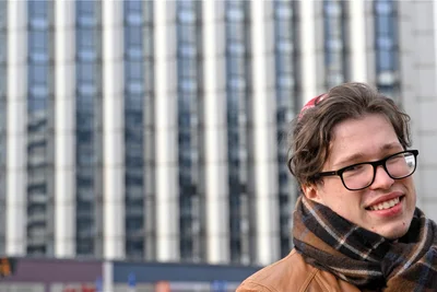 Alexander Tsyterer wurde in Chemnitz geboren und studiert hier. Beim Schabbat-Gebet in der Jüdischen Gemeinde betet er mitunter vor.