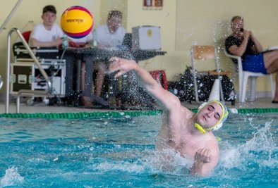 Mit dem Tore schießen hatten die Plauener (am Ball Laurence Bolman) gegen Zwickau zumindest in der Anfangsphase ihre Probleme.