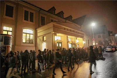 Die Schlangen vor dem Tivoli in Freiberg waren lang. Erst in den frühen Morgenstunden machten sich die letzten auf den Heimweg. 