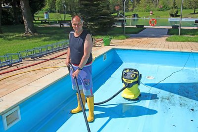 René Dietsch ist seit mehr als zehn Jahren im Waldbad der Chef. Seit einiger Zeit hat er Unstimmigkeiten mit dem neuen Kioskbetreiber.