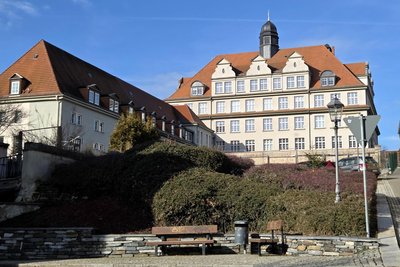 Die Karten für die Schule in Elsterberg werden wegen der Ländergrenze jedes Jahr neu gemischt.