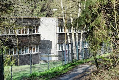 Das frühere Pionierlager in Einsiedel soll erneut zur Außenstelle der Erstaufnahmeeinrichtung für Asylsuchende werden, mit Schwerpunkt auf Familien.