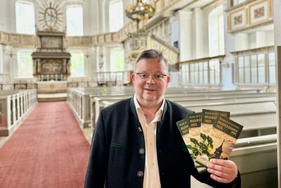 Kantor und Kirchenmusikdirektor Matthias Schubert hat für den Schwarzenberger Musiksommer wieder namhafte Künstler eingeladen.