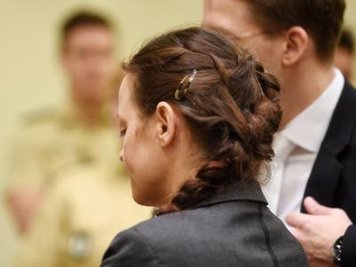 Die Angeklagte Beate Zschäpe im Gerichtssaal im Oberlandesgericht in München.