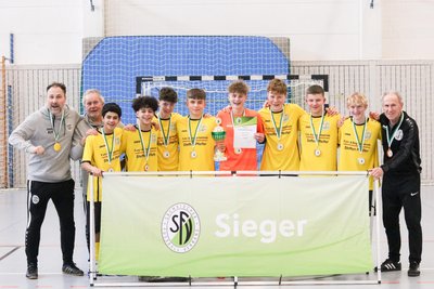 Krönten sich in Duisburg zum Deutschen Futsal-Meister: die C-Junioren des VFC Plauen.