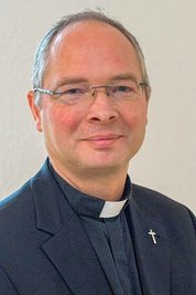 Winfried Kuhnigk, leitender Pfarrer der Pfarrei Mariä Geburt Aue, zu der seit 2019 auch die ehemalige Schwarzenberger Pfarrei Heilige Familie gehört. 