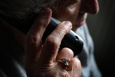 Die Betrüger gaben sich am Telefon als Polizisten aus.