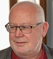 Jens Leppin (2.v.l.) diskutiert mit Tabea Schlosser vom Hotel Falkenstein (von links), Wia-Vorstand Jens Scharff und Steffen Fohlert vom Restaurant Zum Schlossturm Auerbach über den Fachkräftemangel. 