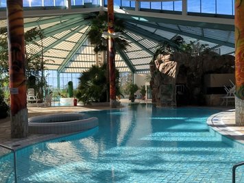 Zehn Monate war die Badewelt Waikiki in Zeulenroda für Besucher geschlossen. Durch einen Wasserschaden ging die Lüftungsanlage kaputt und konnte wegen fehlender Ersatzteile lange Zeit nicht repariert werden. 