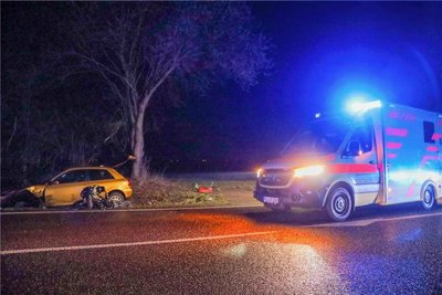Ein 58-jähriger Mofa-Fahrer wurde schwer verletzt. 