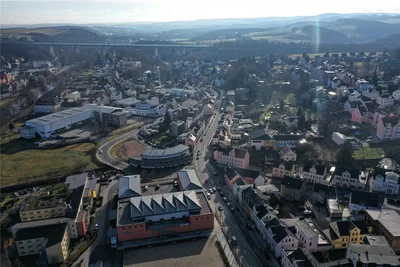 Auf der Kirchberger Straße in Wilkau-Haßlau entsteht Lärm. Zuständig für die Verringerung ist der Landkreis.