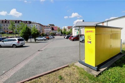 Drei Fächer wurden in der Packstation auf dem Simmel-Parkplatz aufgebrochen.