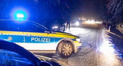 Driftende Autofahrer haben Wochenende am Fichtelberg für einen Polizeieinsatz gesorgt. 