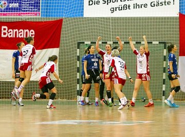 Ausgleichstor: Jubel bei den Handballerinnen des BSV Sachsen