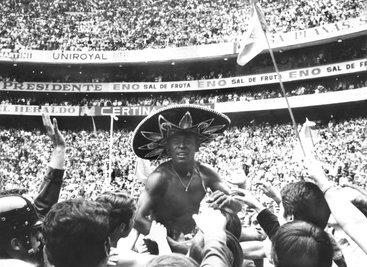 Pelé wurde im Aztekenstadion Weltmeister.  