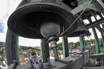Das Bronzeglockenspiel von Lößnitz.