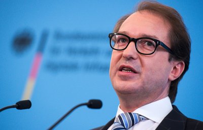 Bundesverkehrsminister Alexander Dobrindt (CSU) stellte den Entwurf des Bundesverkehrswegeplans vor.