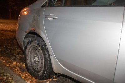 Der beschädigte Nissan.