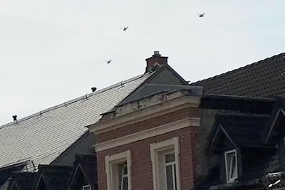 Am Donnerstagnachmittag waren Hubschrauber in Formation auch über der Lutherstraße in Chemnitz zu sehen. 