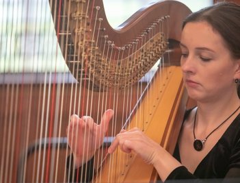 Magdalena Schmutzler gastiert am Samstag in der Augustusburger Stadtkirche. 