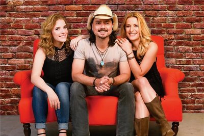 More Than Words:  Johanna Mross, Lanny Lanner und Stefanie Hertel (v.l.).