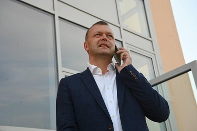 Fraktionschef Andreas Graf plädiert für eine Pause beim Windkraftausbau in Mittelsachsen.