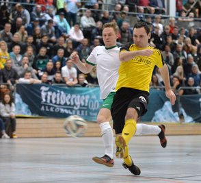 Im ersten Halbfinale standen sich die Mannschaften vom BSC Freiberg mit Meik Mehner und dem TSV Langhennersdorf mit Julian Kindler gegenüber. 