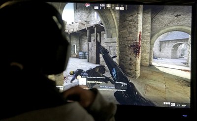 Gegner ausgeschaltet, aber nur virtuell. Beim "Counterstrike"-Wettstreit maßen nicht nur Amateure ihre Kräfte, sondern auch internationale Profis.