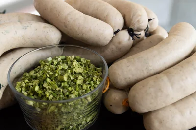 Ausgefallene Kreationen wie die hier mir Spargel – oder doch lieber klassisch? Über (Bratwurst)-Geschmack lässt sich gut streiten.
