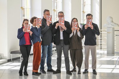 Sabrina Sadowska, Gundula Hoffmann, Carsten Knödler, Christoph Dittrich, Christine Marquardt und Benjamin Reiners (v.l.) sind erschrocken über die Diskussion zum Schauspielhaus.