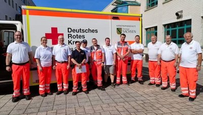 Mitglieder des DRK-Zentrum Plauen/Vogtland während des Einsatzes im Katstrophengebiet im Elbsandsteingebirge in der vergangenen Woche. Foto: Kai Klause/DRK