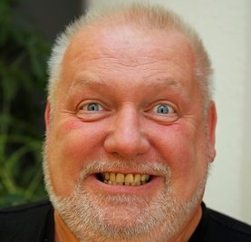 Nummer 4: Bernd Pfeiffer (61), technischer Mitarbeiter der Stadthalle Werdau, will eigentlich etwas Spaßiges ausdrücken, weiß aber nicht recht, ob es auch so ankommt. 