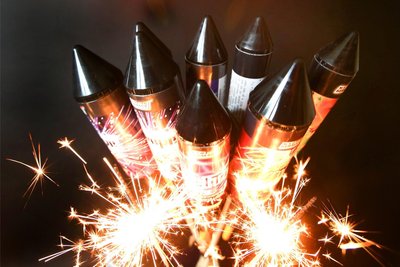 Das Zünden von Feuerwerk kann Übles anrichten. So geschehen in Plauen, als Teenager Böller zündeten.