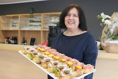 Am Mittwoch gab es Schnittchen bei Katharina Nicolai, ab Gründonnerstag kann „a lá carte“ gegessen werden.