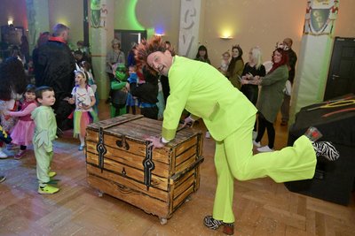 OCV-Präsident Kai Hobusch ist beim Familienfasching selbst mit aufgetreten.